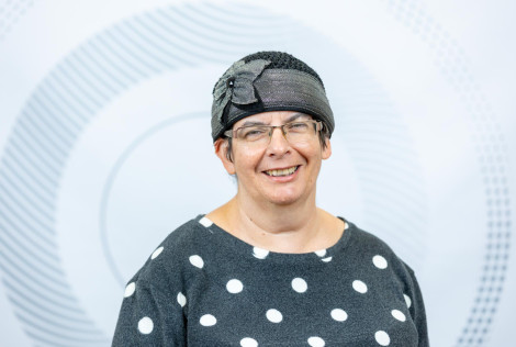 תמונה של דבורה שמידוב